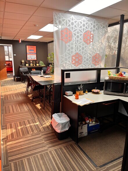 More Photos Of 600 Broadhollow Rd, Melville Office For Lease