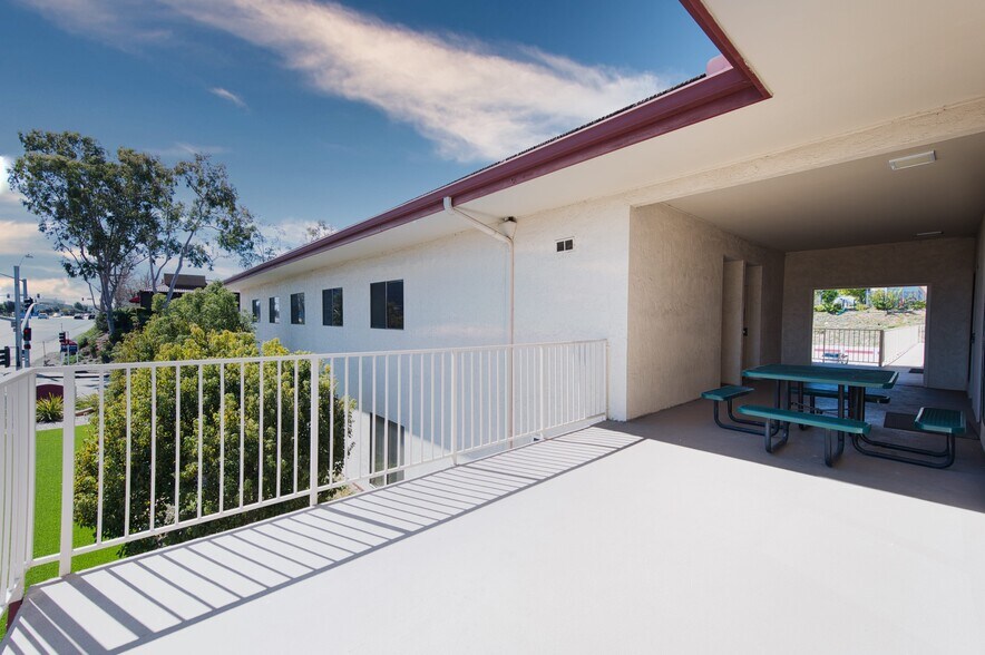 More Photos Of 5402 Ruffin Rd, San Diego Office For Lease