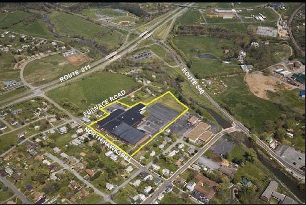 More Photos Of 320 N Hawksbill St, Luray Light Distribution For Lease