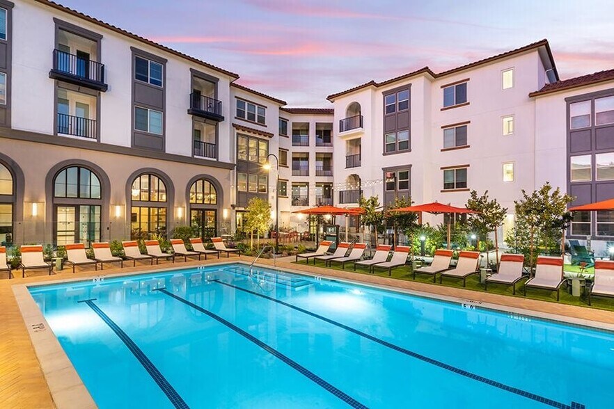 More Photos Of 12849 Poway Rd, Poway Unknown For Lease