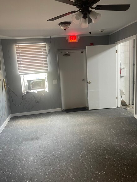 More Photos Of 103 Donald St, Nashville Service For Lease