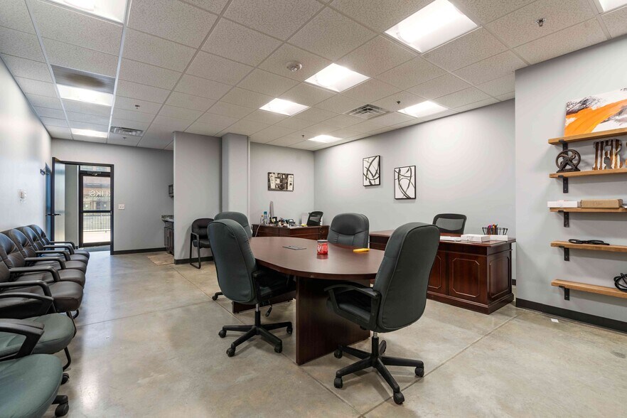More Photos Of 420 12th Ave SE, Cedar Rapids Office Residential For Sale