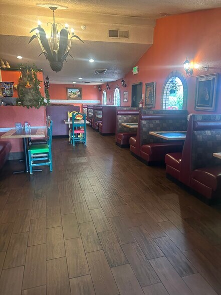 More Photos Of 1417 Cheyenne Ave, Loveland General Retail For Sale