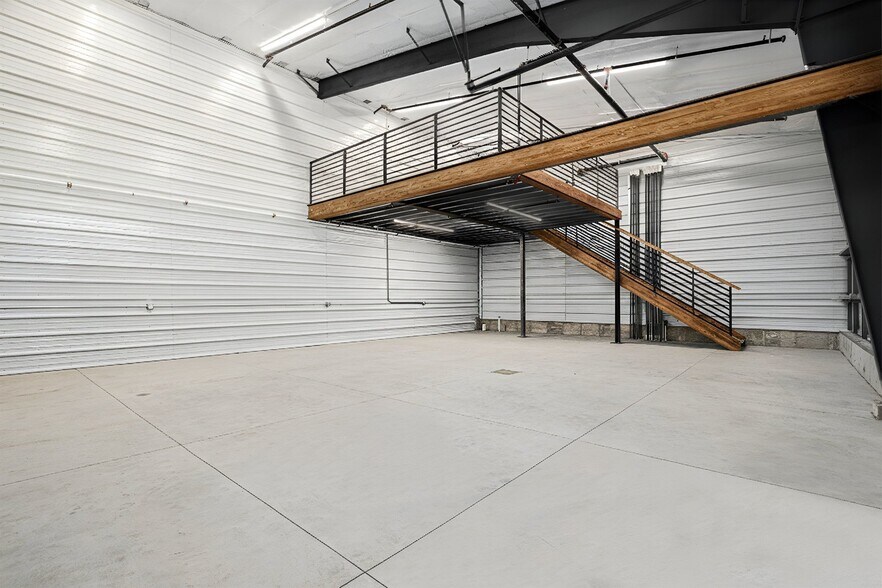 More Photos Of 7542 S Potomac St, Centennial Flex For Sale