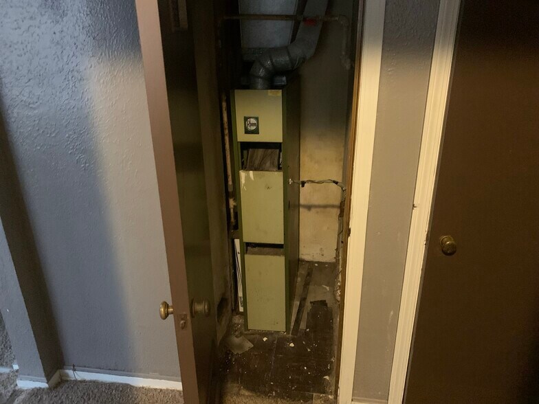 More Photos Of 2521 Noble Rd, Cleveland Heights Apartments For Sale
