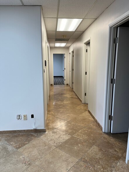 More Photos Of 1006 W Adams St, Phoenix Medical For Lease