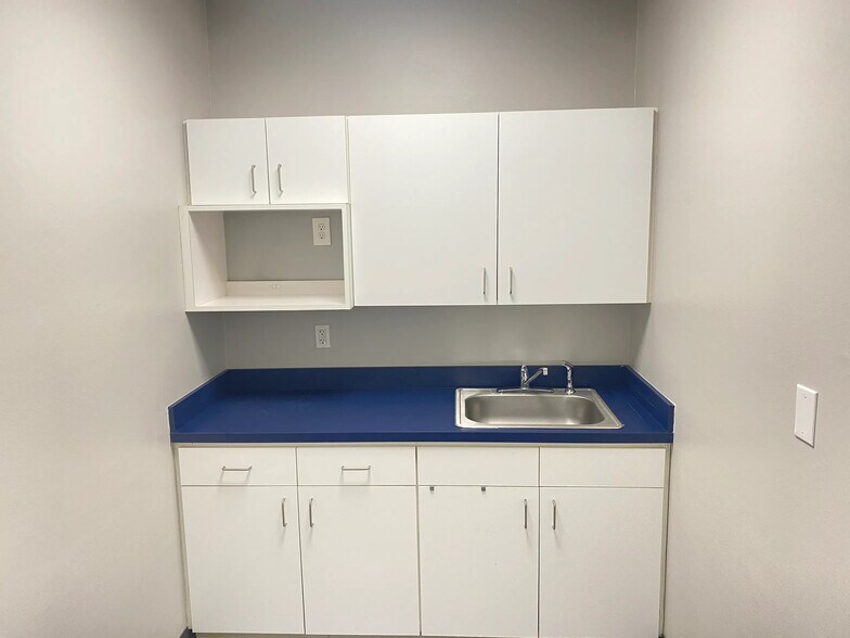 More Photos Of 1920 Monroe Dr NE, Atlanta Office For Lease