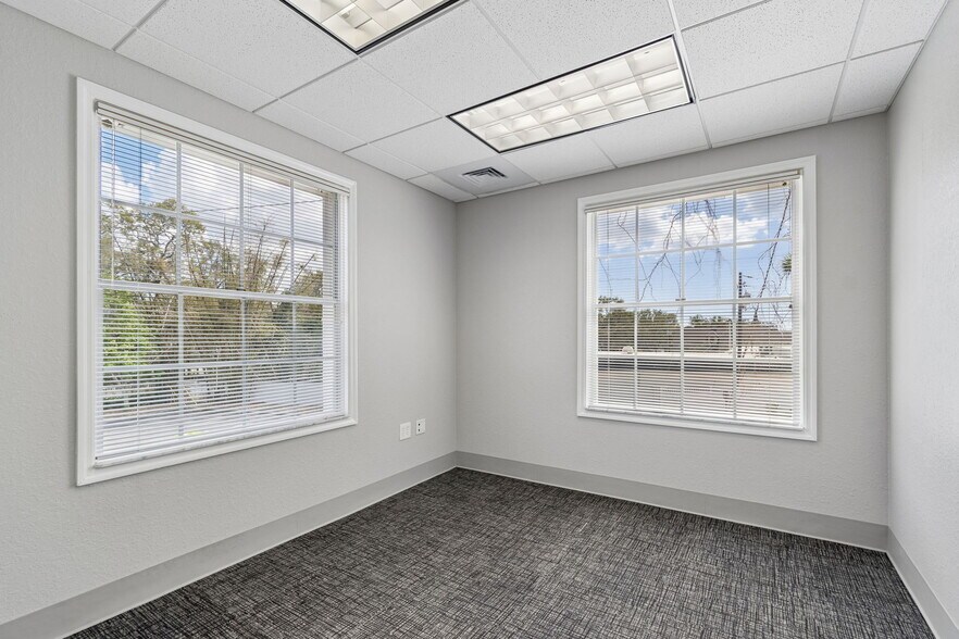 More Photos Of 575 Indian Rocks Rd N, Belleair Bluffs Medical For Lease