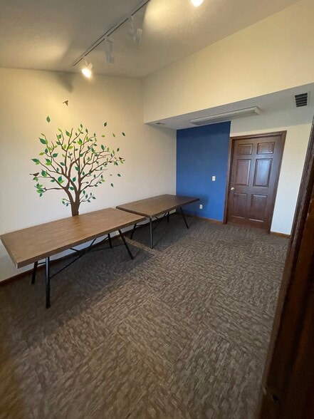 More Photos Of 8109-8115 Lima Rd, Fort Wayne Office For Lease