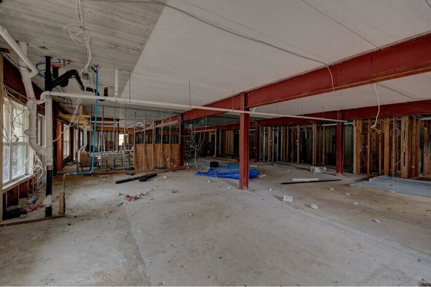 More Photos Of 3466 Main St, Coventry Unknown For Lease