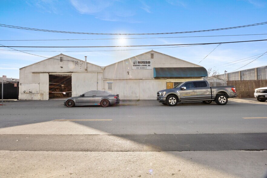 Primary Photo Of 8401 Baldwin St, Oakland Warehouse For Sale