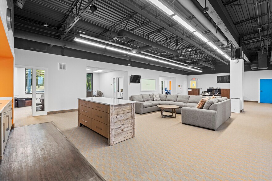 More Photos Of 1 Broadcast Way, Cadillac Medical For Sale