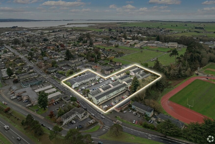 More Photos Of 1895 H St, Arcata Apartments For Sale