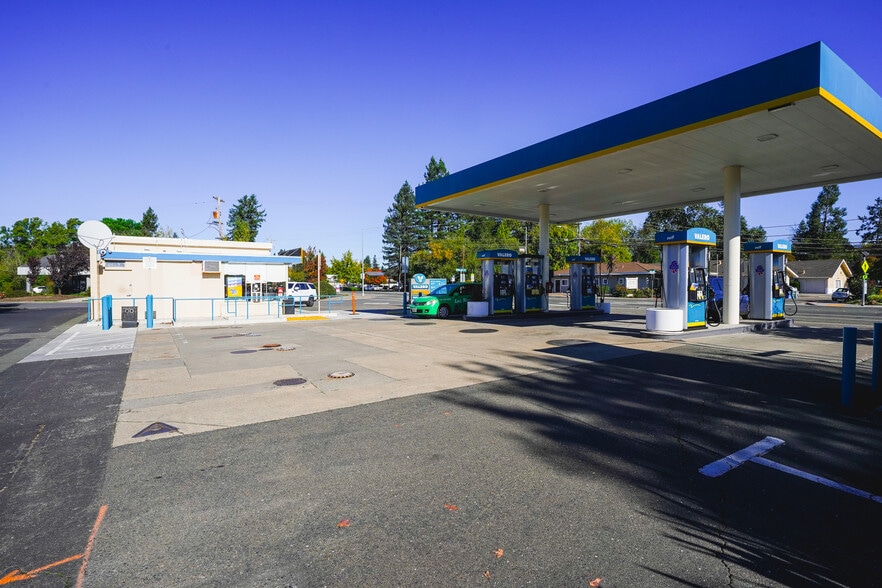 More Photos Of 1101 Yulupa Ave, Santa Rosa Service Station For Sale