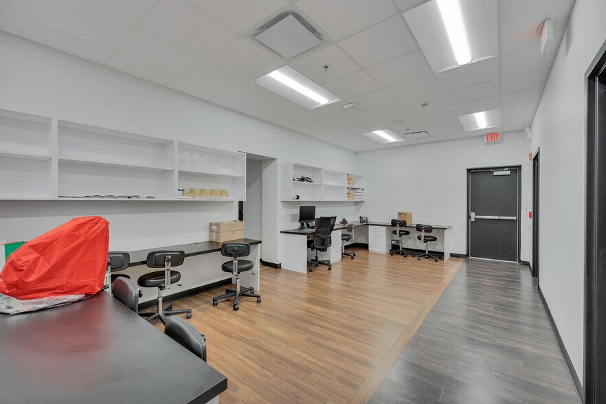 More Photos Of 9300 Waukegan Rd, Morton Grove Medical For Sale