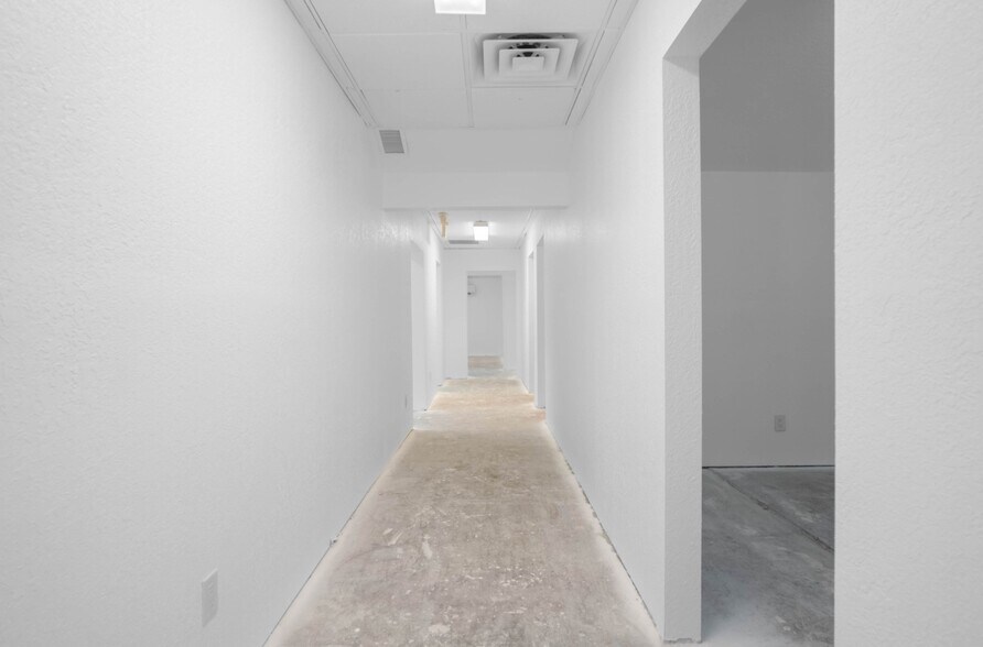 More Photos Of 708 NE 6th St, Crystal River Medical For Sale