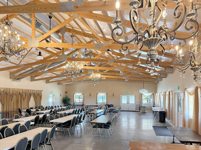 More Photos Of 5955 Sawmill Mesa Rd, Delta Specialty For Sale