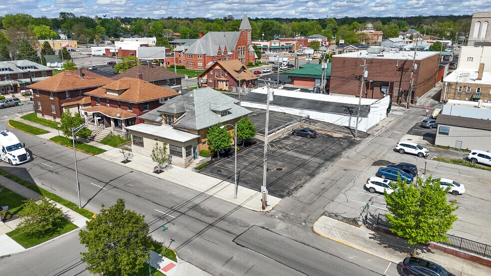 More Photos Of 130 N Detroit St, Bellefontaine Office Residential For Lease