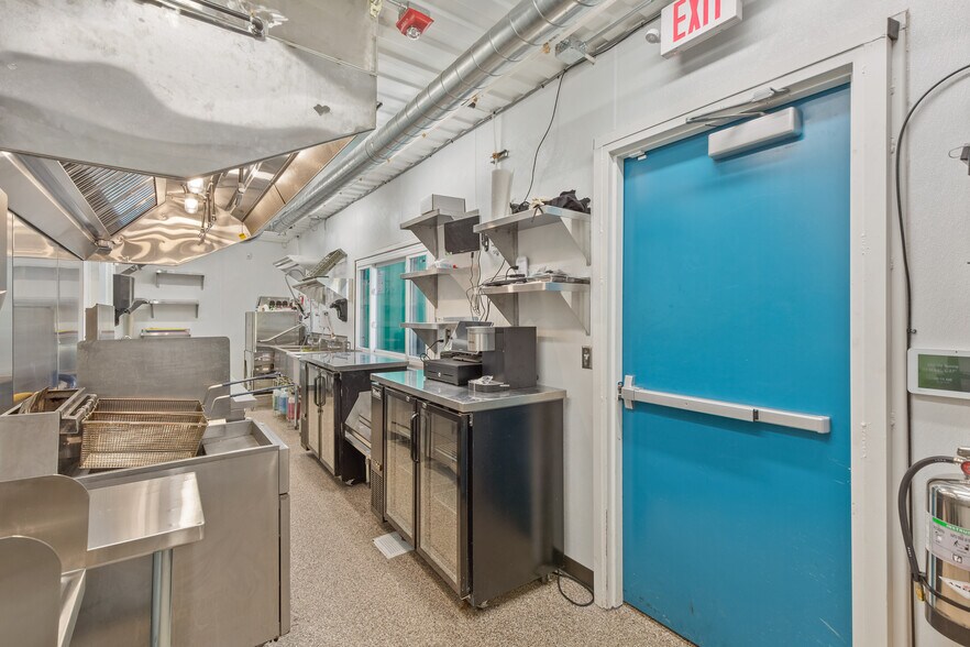 More Photos Of 1121 S Elgin Ave, Tulsa Sports And Entertainment For Lease