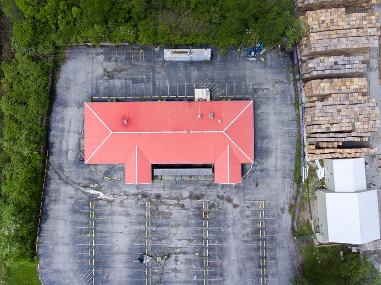 More Photos Of 243 S 88th St, Cahokia Heights General Retail For Sale