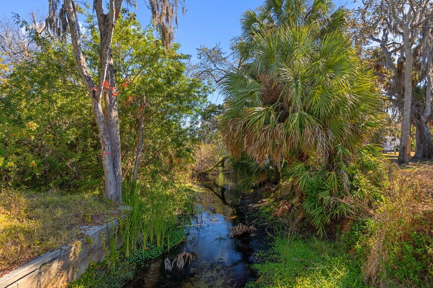 More Photos Of 8301 Congress St, Port Richey Flex For Sale