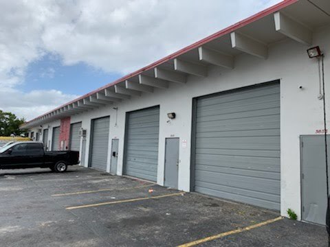 More Photos Of 5833-5851 SW 25th St, West Park Warehouse For Lease