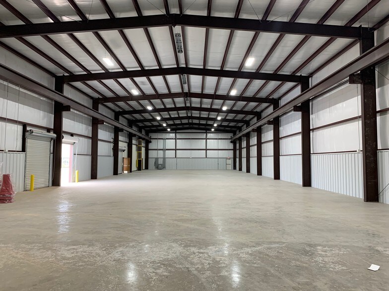 More Photos Of 13015 W I-20, Odessa Warehouse For Lease
