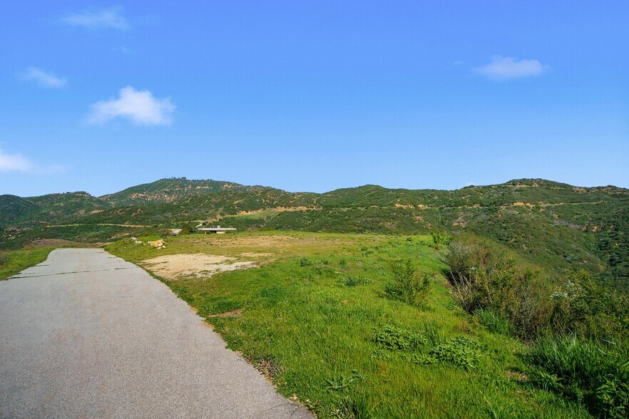 More Photos Of 2510 Mar Vista Ridge Dr, Malibu Land For Sale