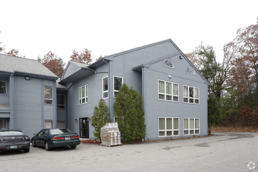 More Photos Of 52-56 Stiles Rd, Salem Medical For Lease