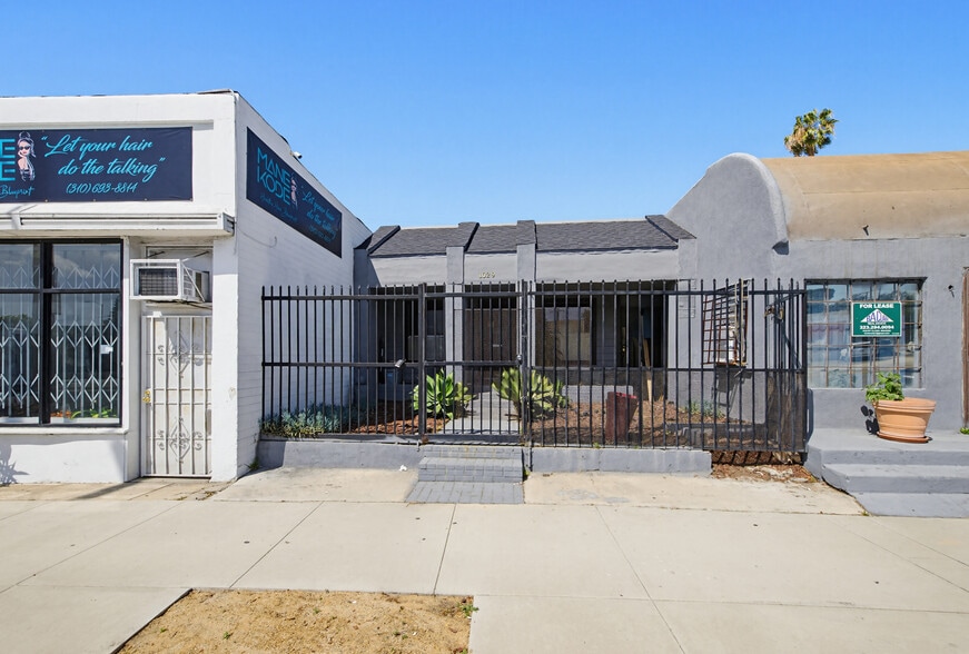 More Photos Of 1029-1033 N La Brea Ave, Inglewood Storefront For Sale