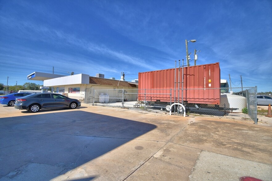 More Photos Of 16311 Highway 27, Lake Wales Service Station For Sale