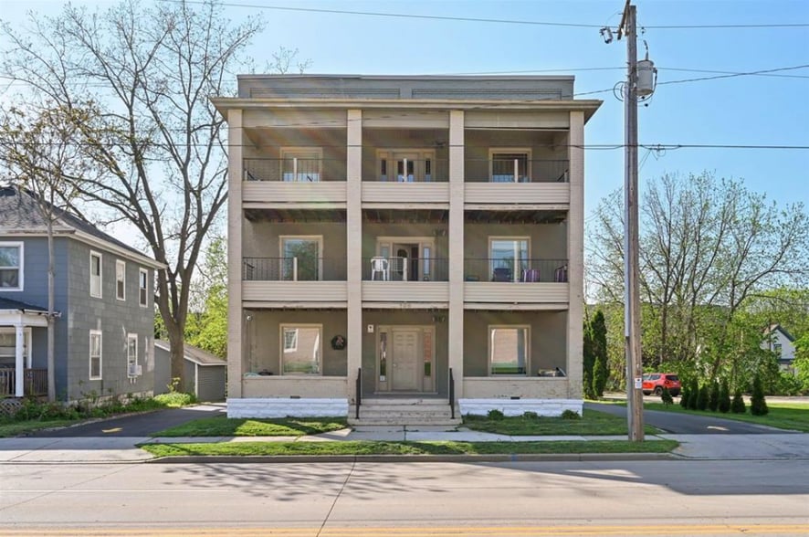 More Photos Of 108 N Main St, Edgerton Apartments For Sale