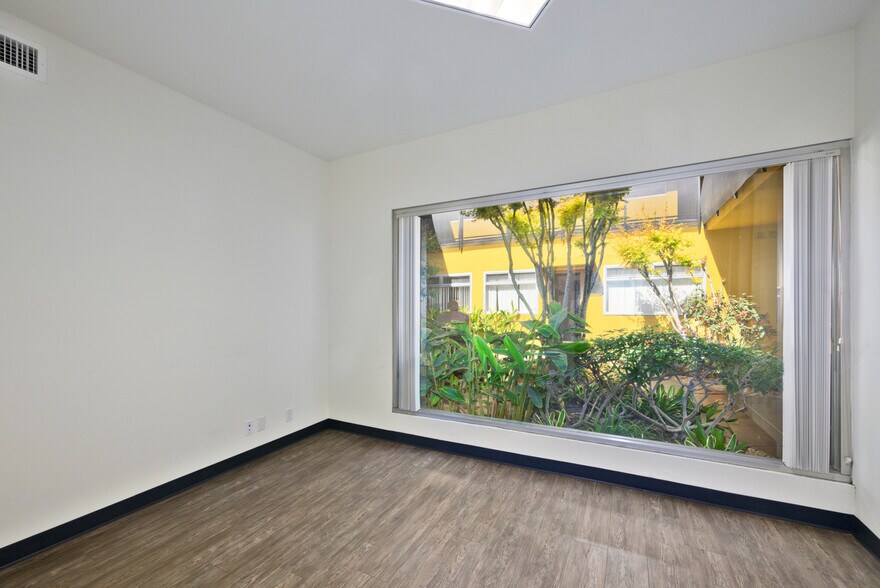 More Photos Of 3611 Motor Ave, Los Angeles Loft Creative Space For Sale