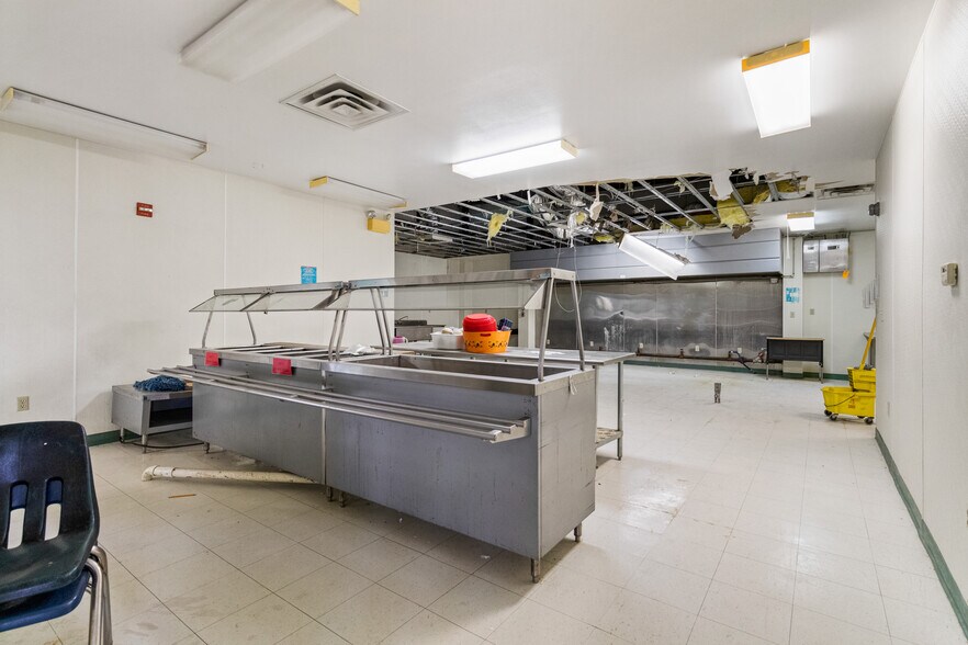 More Photos Of 214 N School St, Winfield Light Distribution For Sale