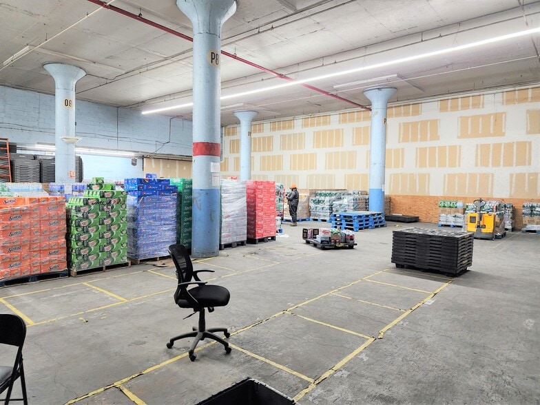 More Photos Of 38-20 Review Ave, Long Island City Warehouse For Lease