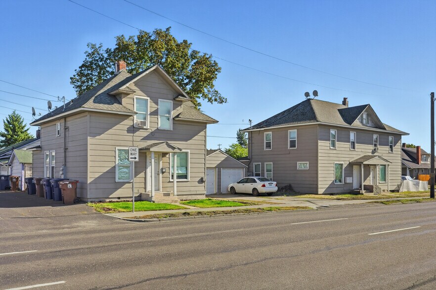 Primary Photo Of 1704-1712 N Ash St, Spokane Apartments For Sale