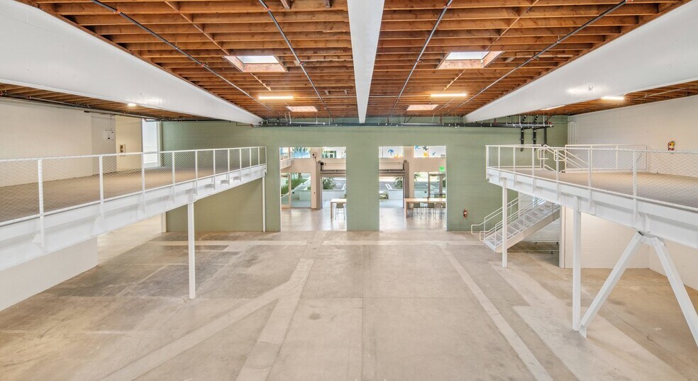 More Photos Of , Los Angeles Office For Sale