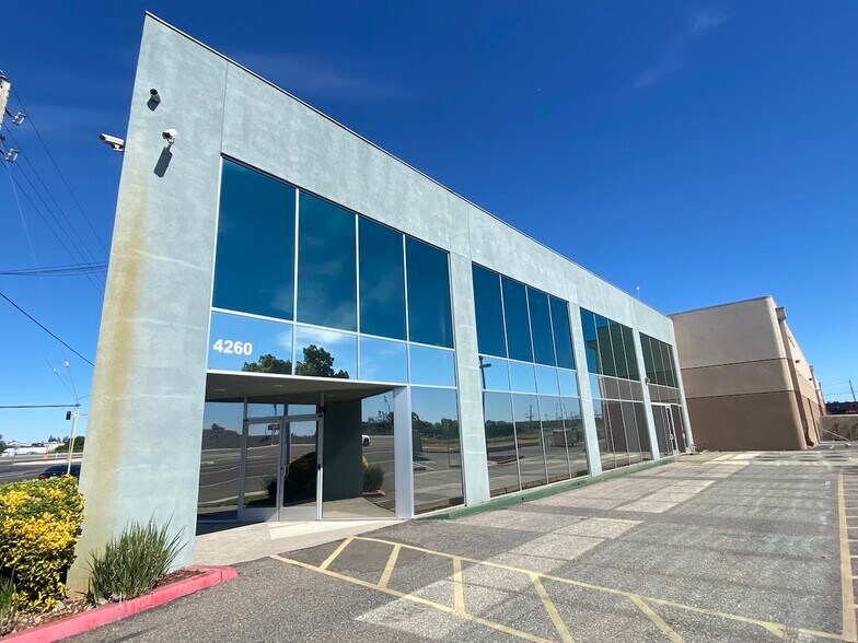 More Photos Of 4260 Sisk Rd, Modesto Office For Sale