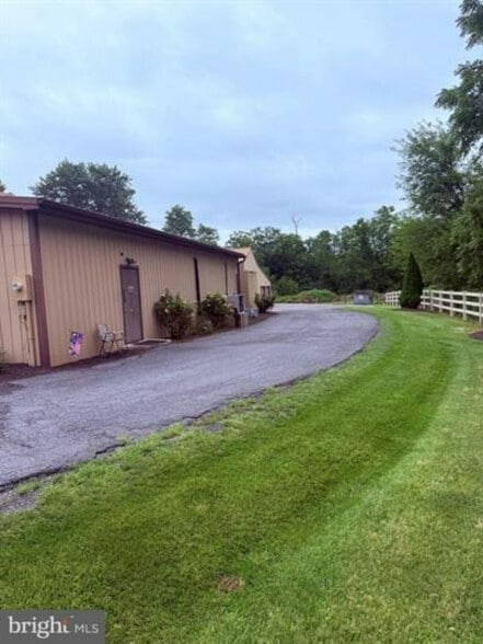 More Photos Of 10125 Mountain Rd, Orrstown Flex For Sale