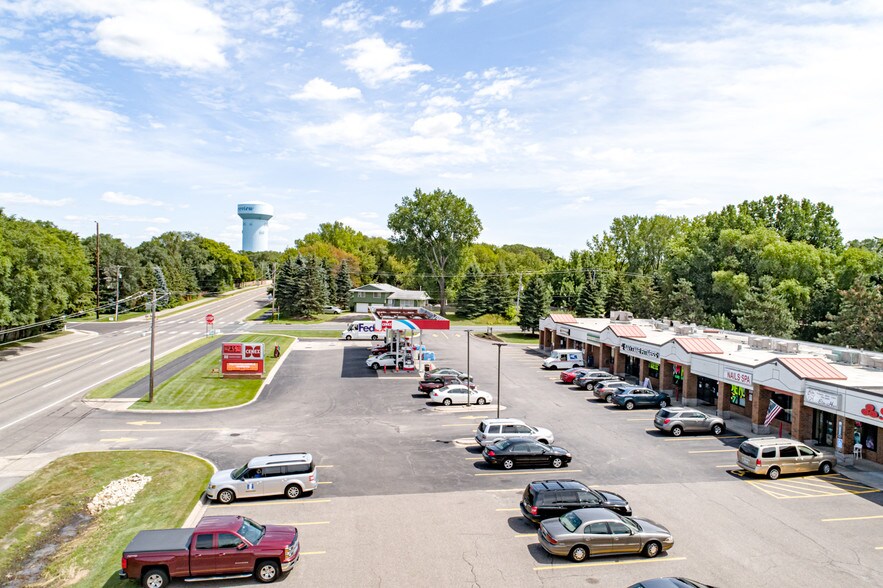 More Photos Of 5910-5936 Lexington Ave N, Shoreview Freestanding For Sale