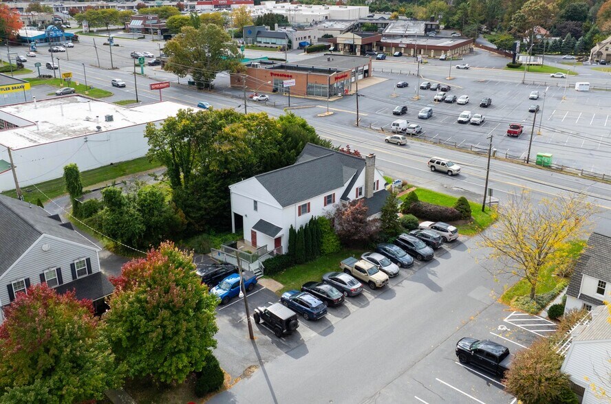 More Photos Of 1547 Oregon Pike, Lancaster Office For Sale
