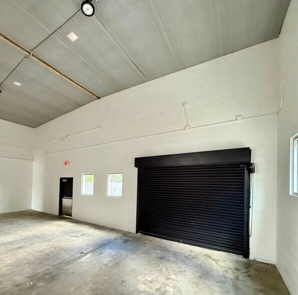 More Photos Of 1241 W Holt Ave, Pomona Storefront Retail Office For Lease