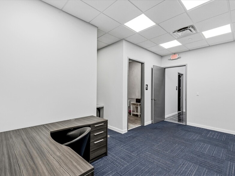 More Photos Of 15481 SW 12th St, Sunrise Flex For Sale