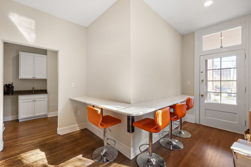 More Photos Of 1300 Delaware Ave, Wilmington Office For Lease