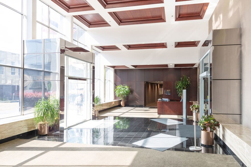 More Photos Of 200 S Lamar St, Jackson Office For Sale