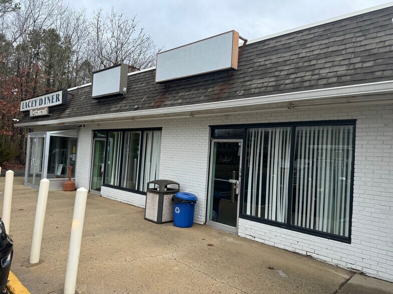More Photos Of 524-530 Lacey Rd, Forked River Freestanding For Lease