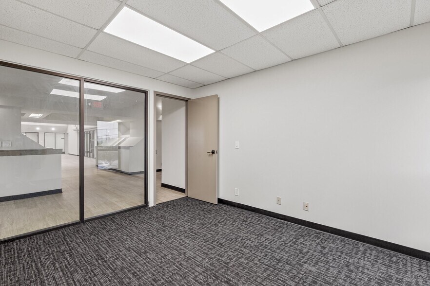 More Photos Of 1515 S Boulder Ave, Tulsa Office For Lease