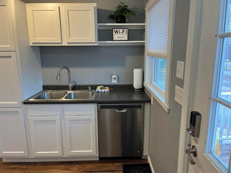 More Photos Of 4776 Hermantown Rd, Hermantown Freestanding For Sale