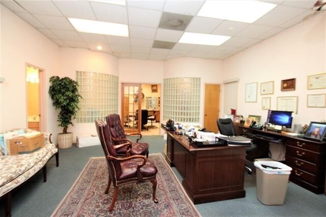 More Photos Of 1419 San Dario Ave, Laredo Office For Sale