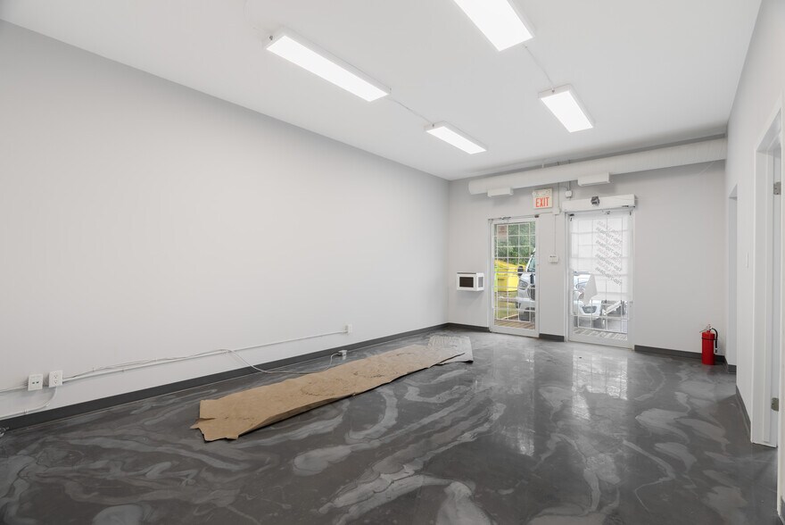 More Photos Of 9612 Franklin Av, Fort McMurray Freestanding For Lease